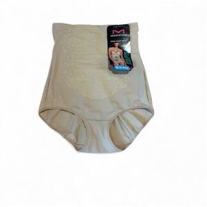 Maidenform High-Waist Shaping Shorts - Cream